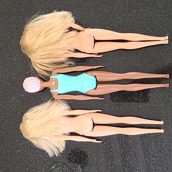 Barbies - Picture 3 of 3